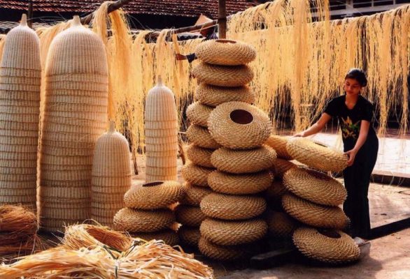Đa dạng sản phẩm tại các cửa hàng bán đồ thủ công