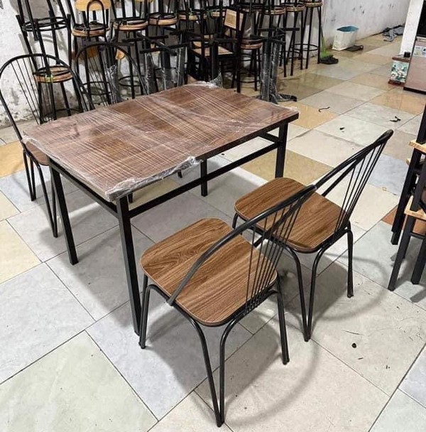 Dịch vụ gia công bàn ghế sắt theo yêu cầu