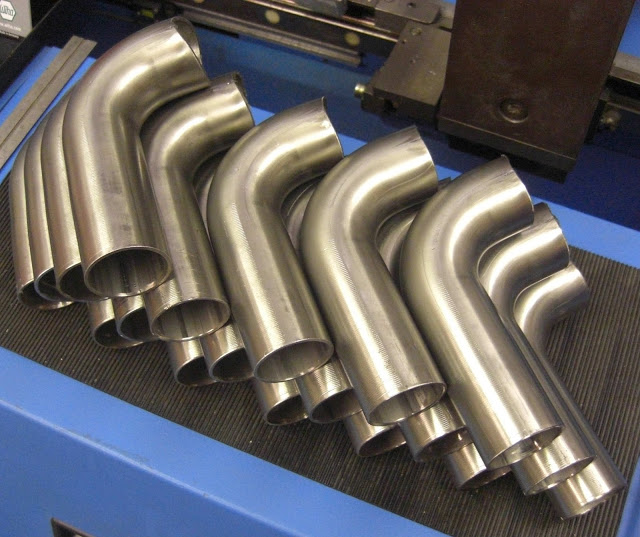 Một số sản phẩm gia công uốn ống inox tại DFC